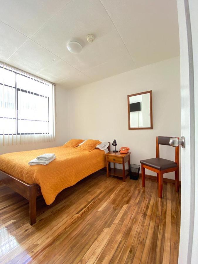 Hotel 9 De Octubre Quito Ngoại thất bức ảnh