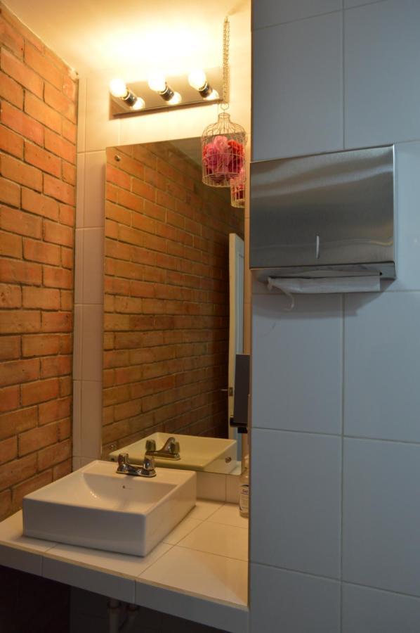 Hotel 9 De Octubre Quito Ngoại thất bức ảnh