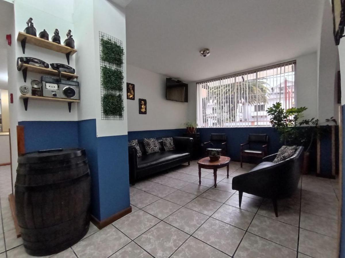 Hotel 9 De Octubre Quito Ngoại thất bức ảnh