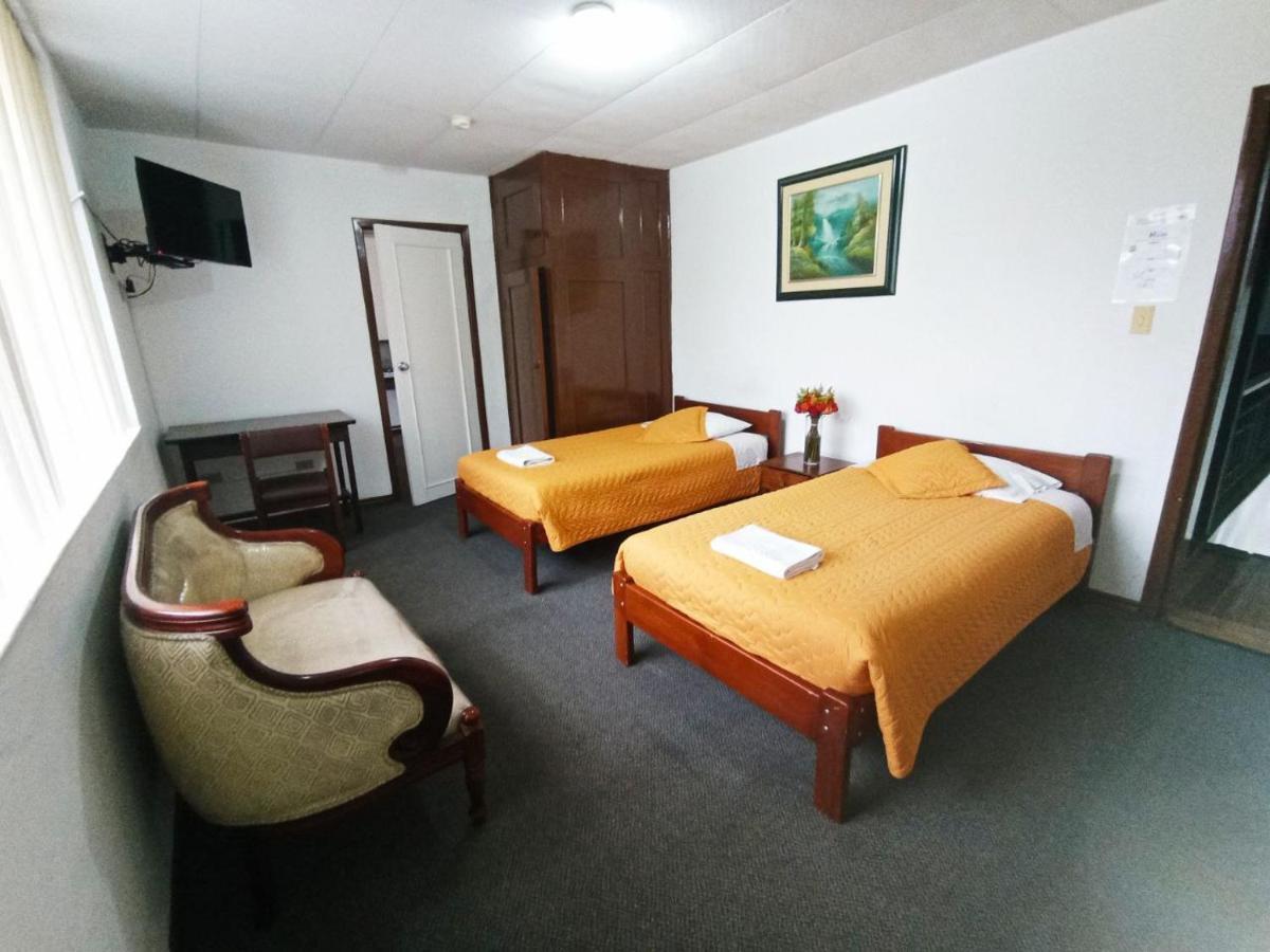 Hotel 9 De Octubre Quito Ngoại thất bức ảnh