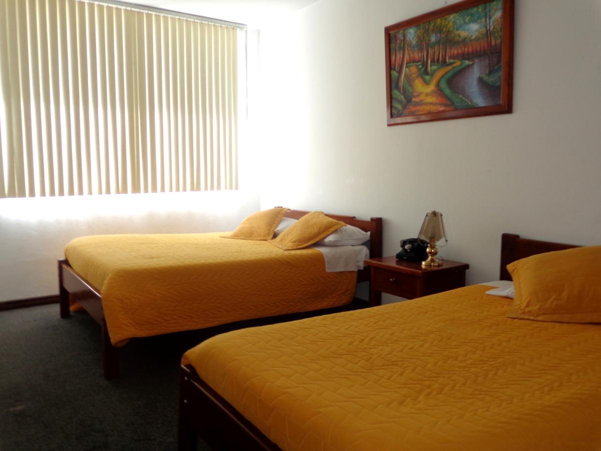 Hotel 9 De Octubre Quito Ngoại thất bức ảnh