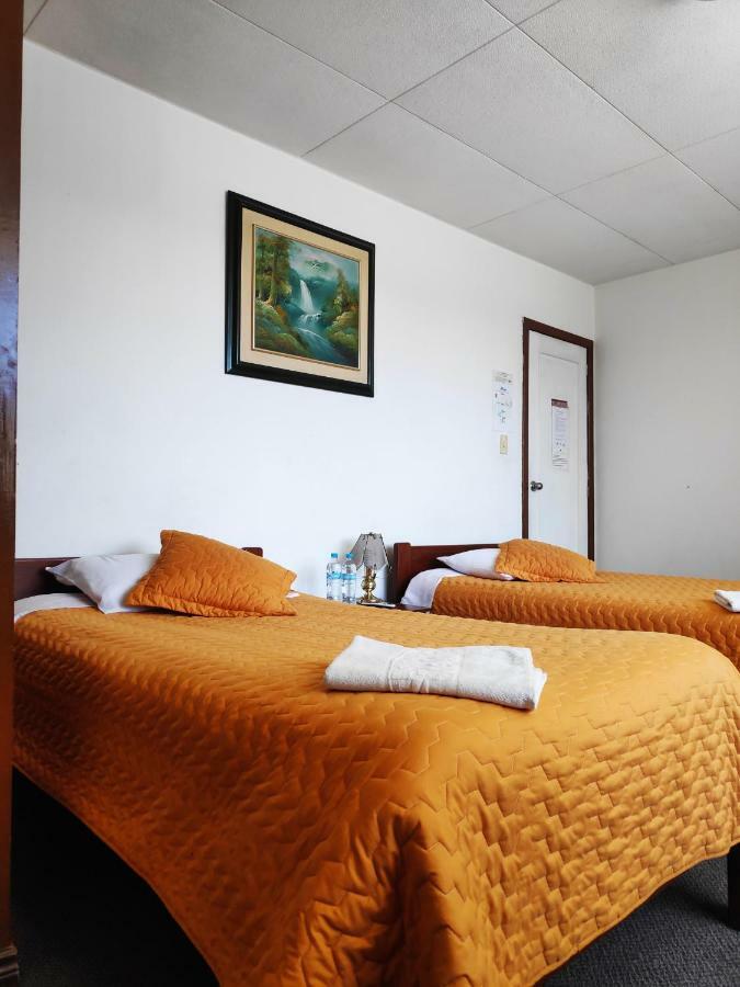 Hotel 9 De Octubre Quito Ngoại thất bức ảnh