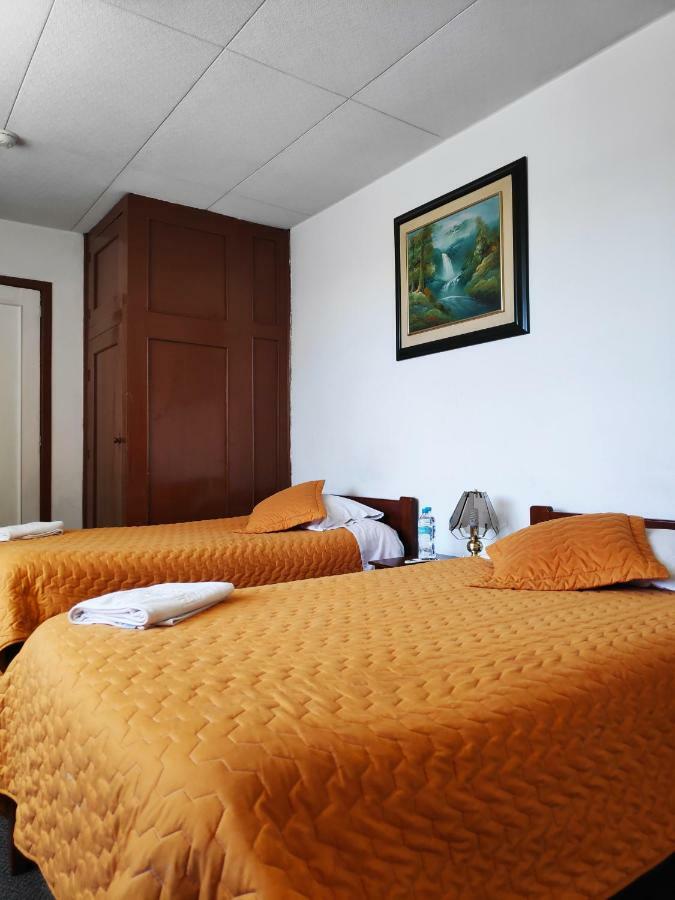 Hotel 9 De Octubre Quito Ngoại thất bức ảnh